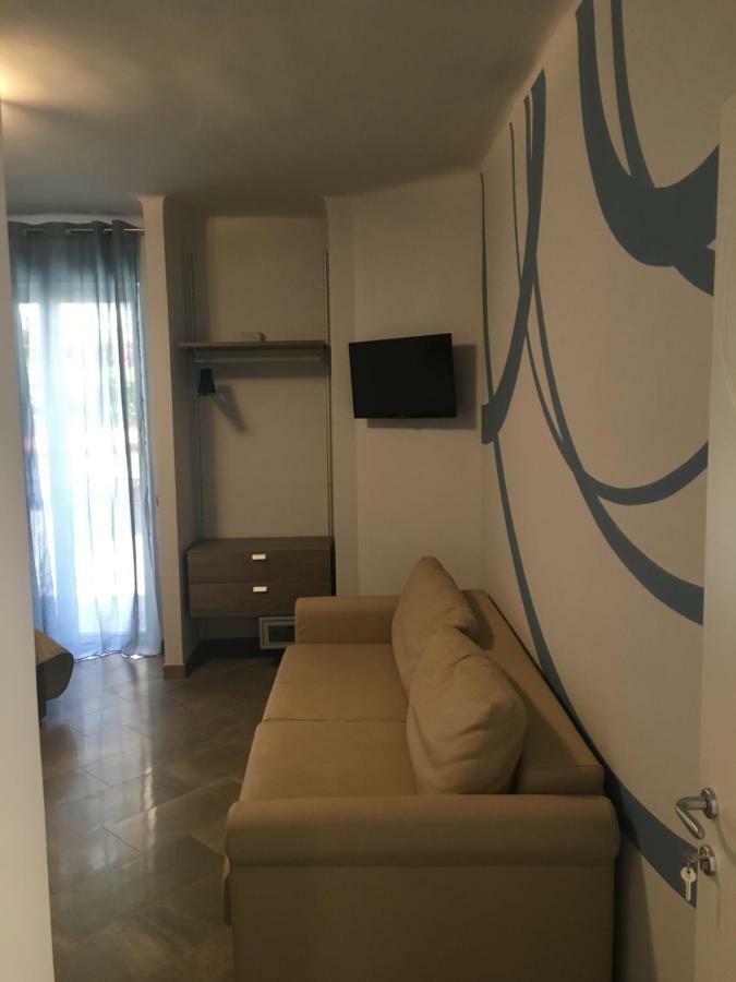 Le Divine Di Via Olivieri - Reception Via Xxv Aprile 5 Ξενοδοχείο Λεβάντο Εξωτερικό φωτογραφία